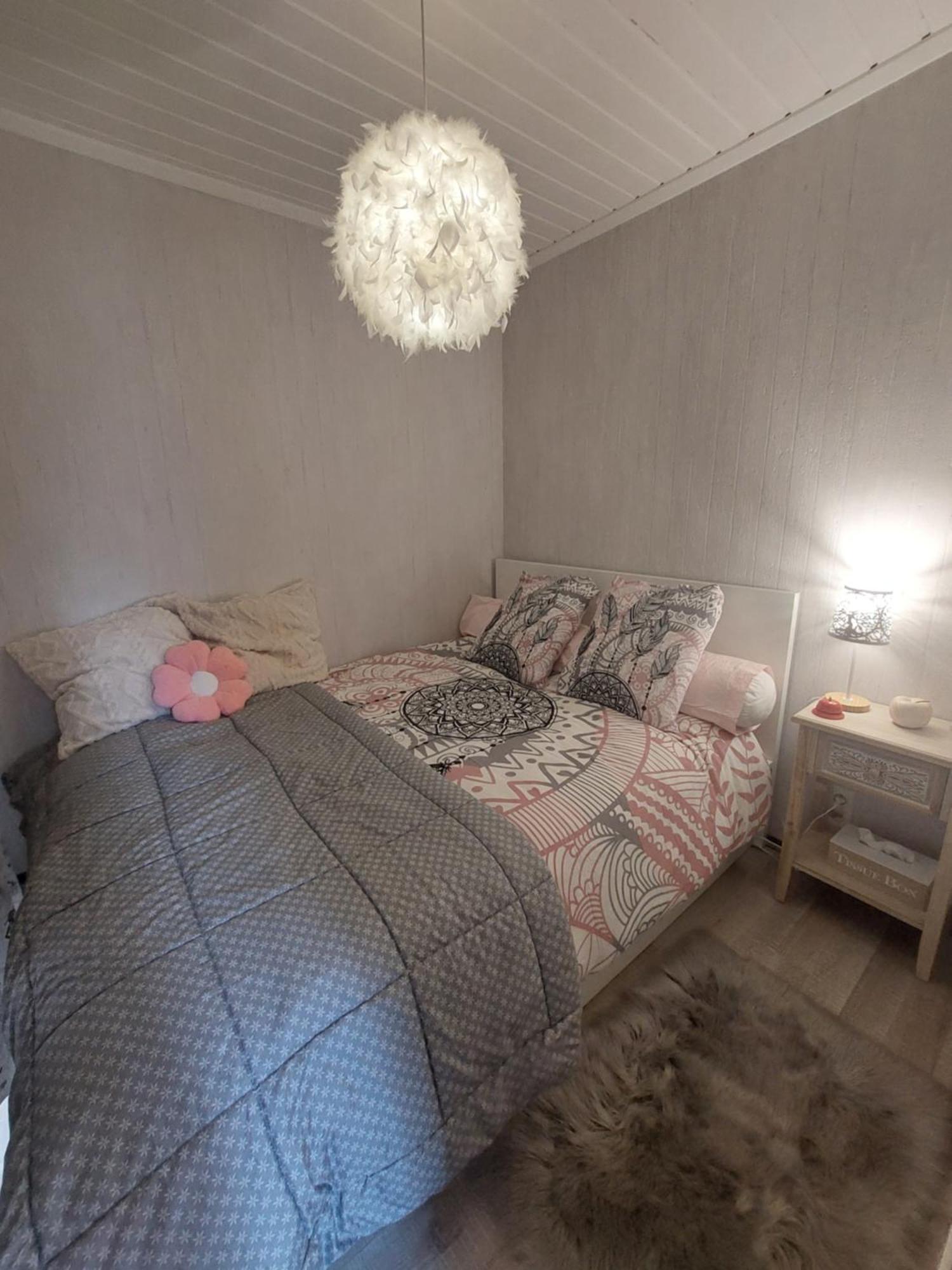 Le Petit Chalet - Bungalow Waulsort Eksteriør billede