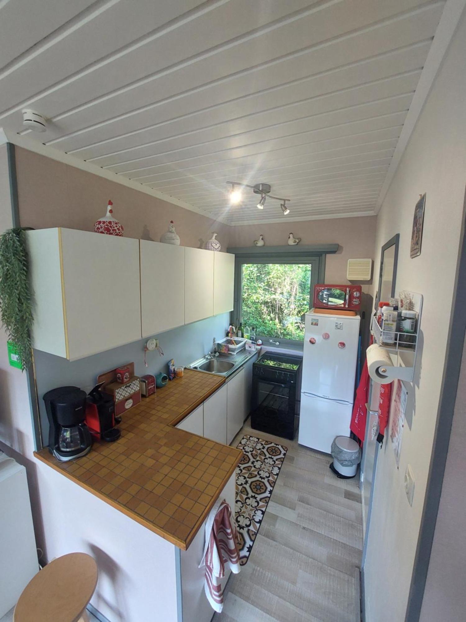 Le Petit Chalet - Bungalow Waulsort Eksteriør billede