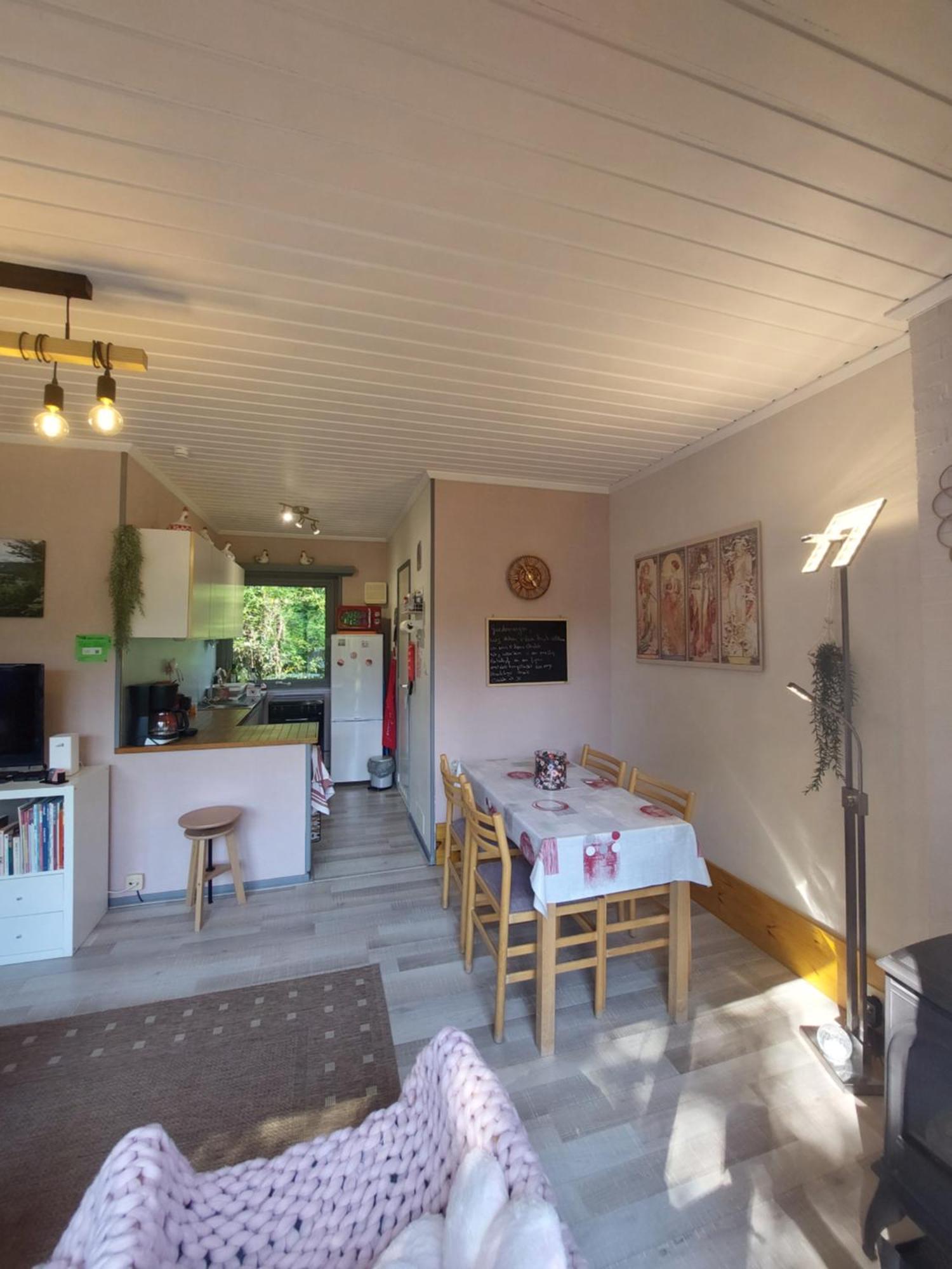 Le Petit Chalet - Bungalow Waulsort Eksteriør billede